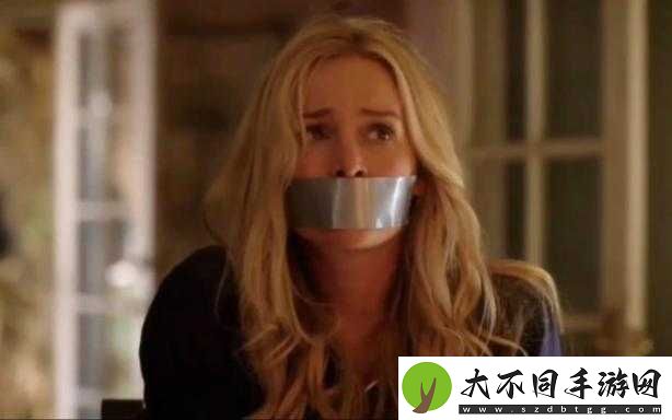 震惊绑架为何要贴白胶带？这背后到底隐藏着怎样的秘密？