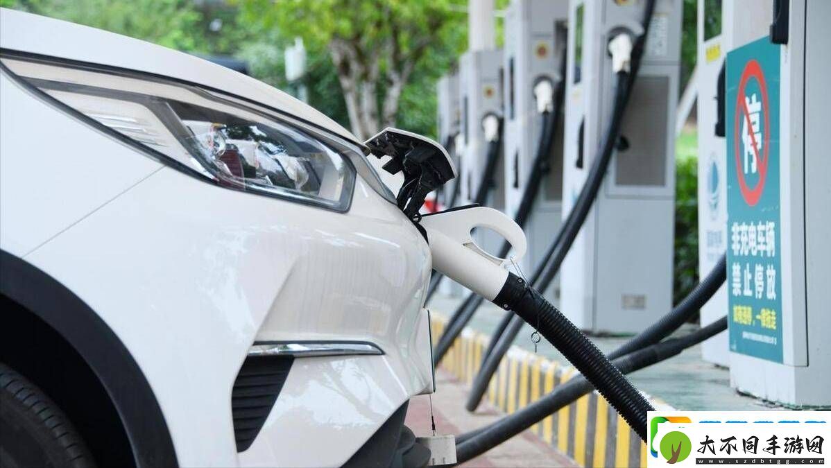 中国发电量破10万亿度