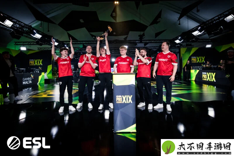 仅剩NAVI、MOUZ和Liquid三支战队全勤EPL职业联赛