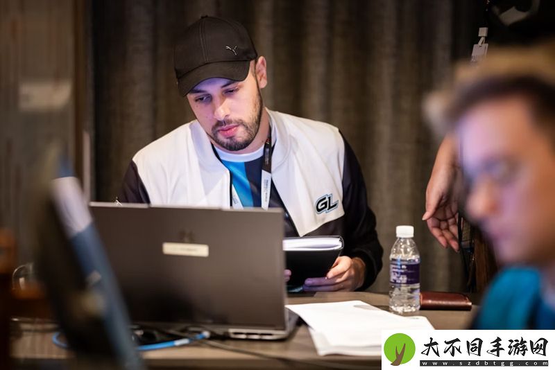 暂停的艺术——ash解读暂停在比赛中的运用