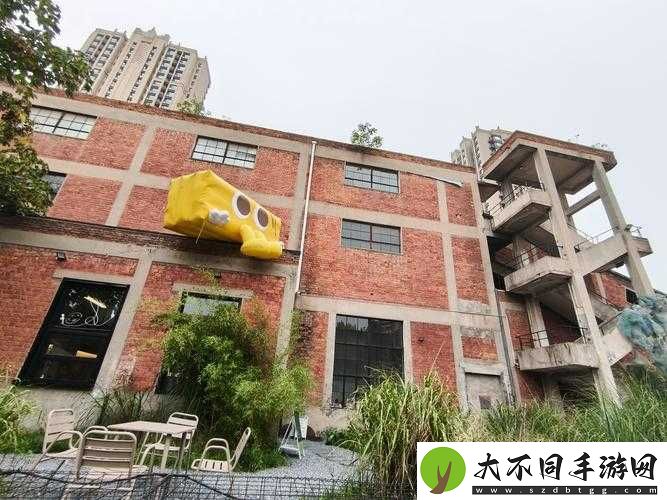 向往的生活中隐藏着哪些独特建筑？社区场所与资源管理艺术揭秘！