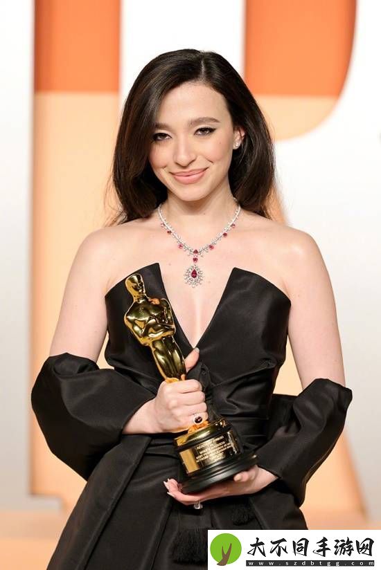 悉尼妹、肯豆等出镜 好莱坞众女星名利场派对美照