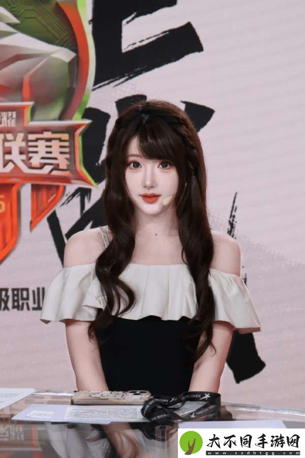 琪琪发布K甲解说席自拍并配文