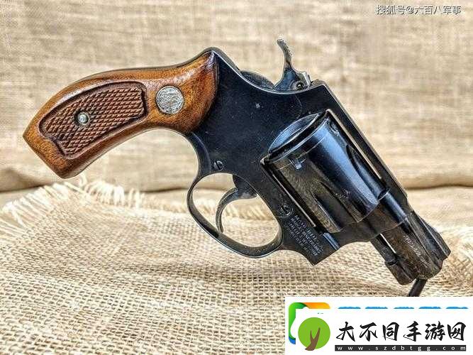 堡垒之夜手游左轮手枪威力究竟如何