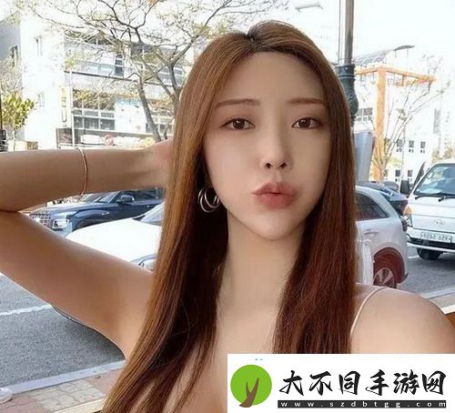 少萝被❌脱脱内内做运动