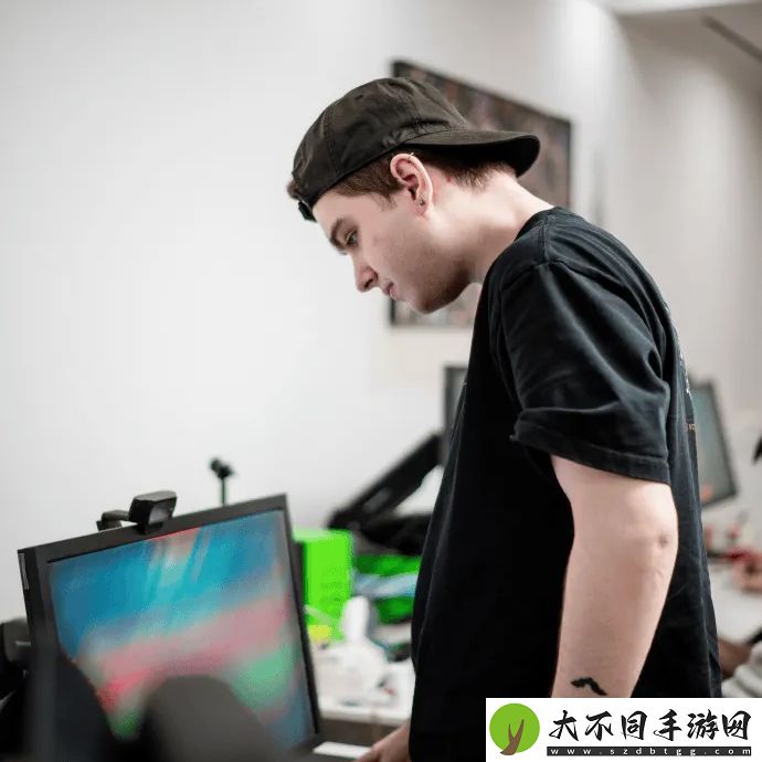 FPX发布训练日返图并配文