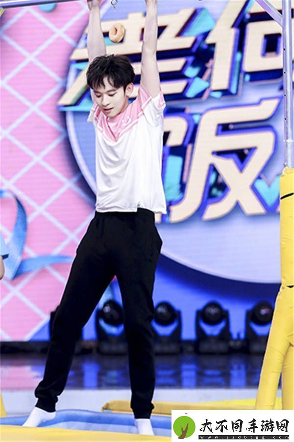 又瘦又白！董子健快本少年感满满