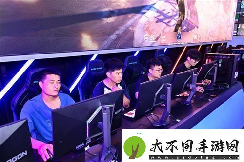 FUN肆嗨潮好玩AGON爱攻超级潮玩节落地CJ2024