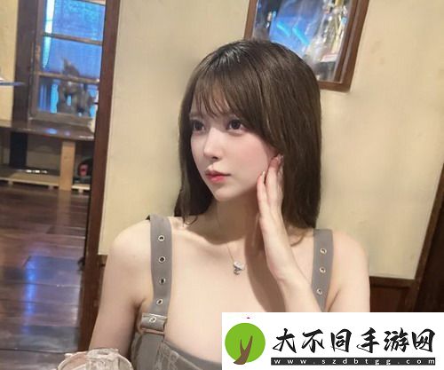 寂寞空庭春欲晚