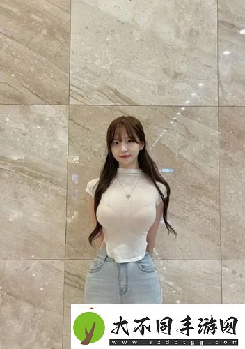 男生和女生一起打牌