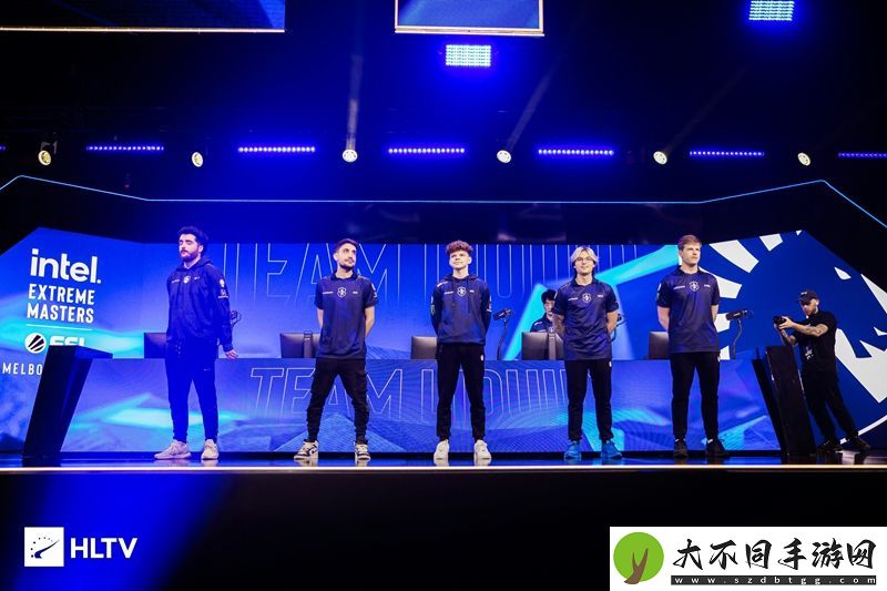 Twistzz